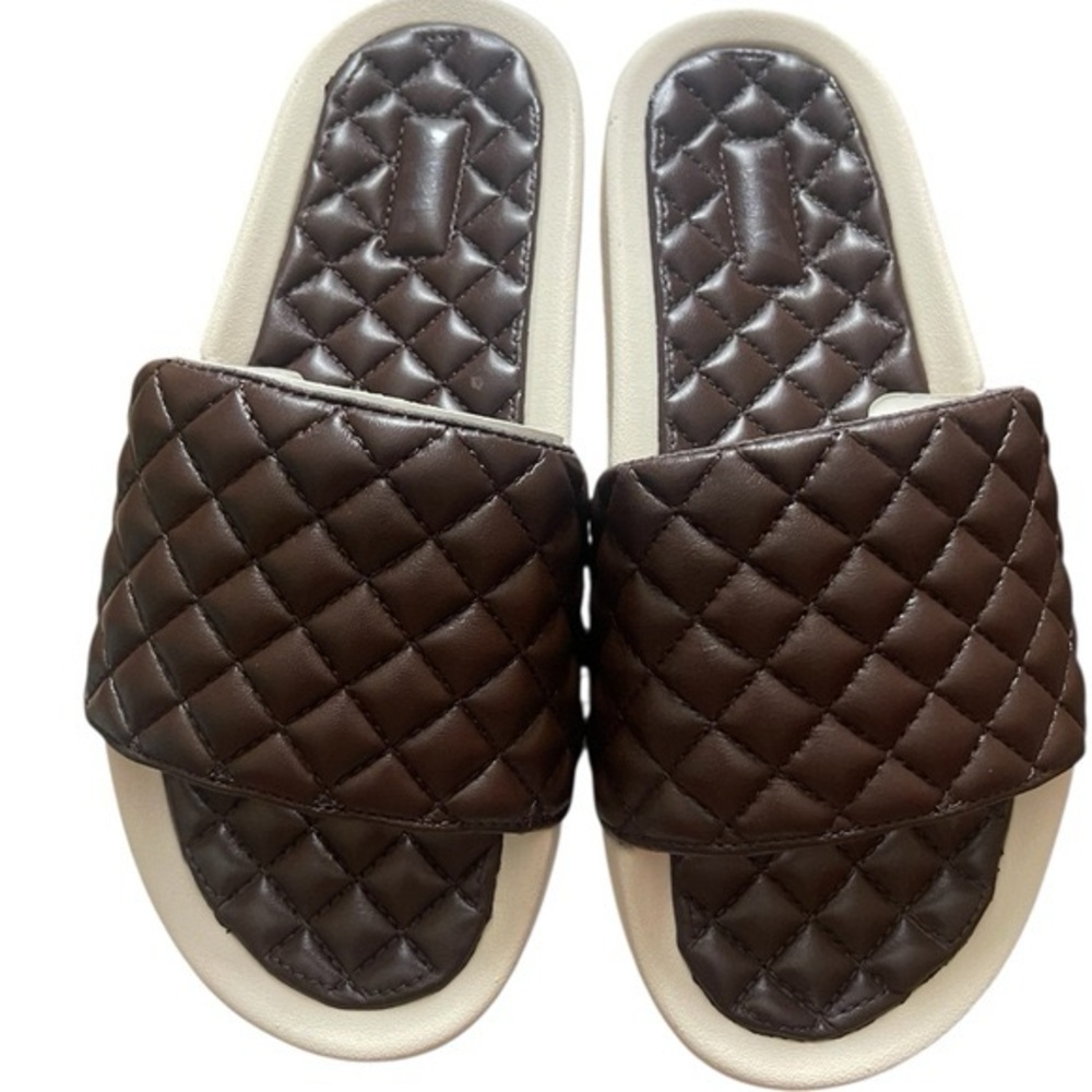 690. NEW SIZE 10 APL Quilted Slide Sandals in Dark Brown and Cream